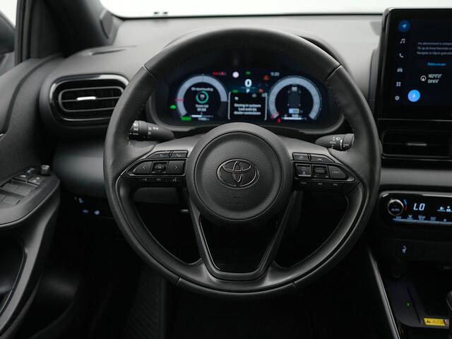 Toyota YARIS 1.5 Hybrid 130 Executive | Parkeersensoren V+A | Blindspot | Stuur-Stoelverwarming |