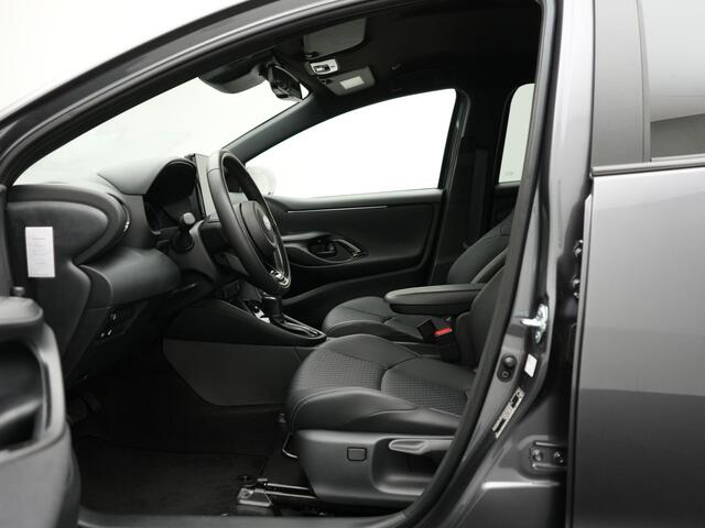 Toyota YARIS 1.5 Hybrid 130 Executive | Parkeersensoren V+A | Blindspot | Stuur-Stoelverwarming |