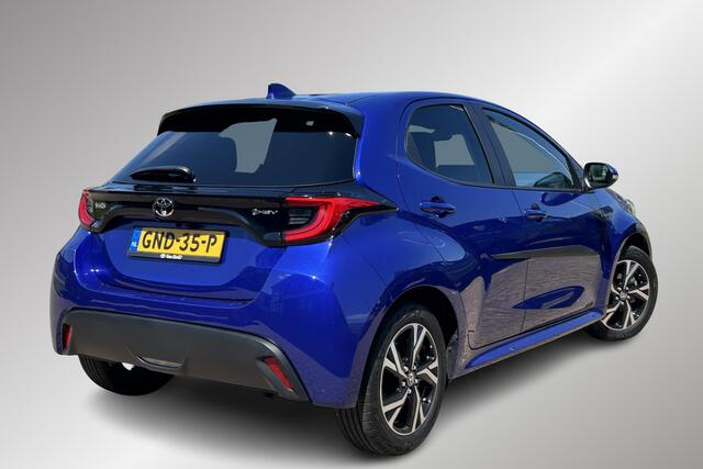 Toyota YARIS 1.5 Hybrid 115 First Edition, LM-velgen, Adaptieve cruise control, Apple Carplay/Android Auto, Camera!