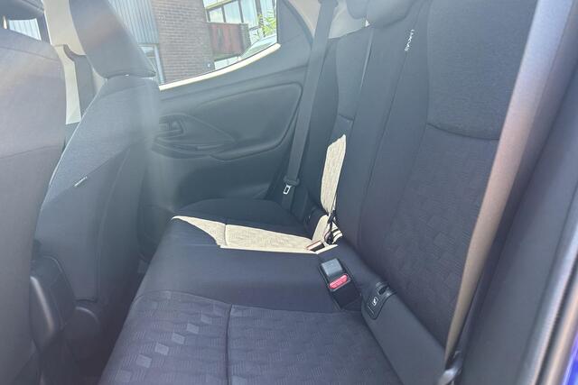 Toyota YARIS 1.5 Hybrid 115 First Edition, LM-velgen, Adaptieve cruise control, Apple Carplay/Android Auto, Camera!