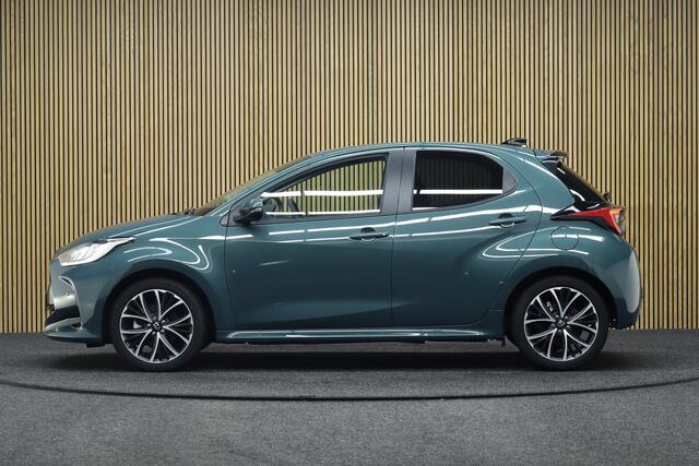 Toyota YARIS 1.5 Hybrid 115 Dynamic + Comfort Pack | Adaptive-cruise | Apple Carplay & Android Auto | Parkeerhulp | Camera | Clima | Maps Navigatie | Keyless | Stoel & Stuurverwarming | All-season Banden