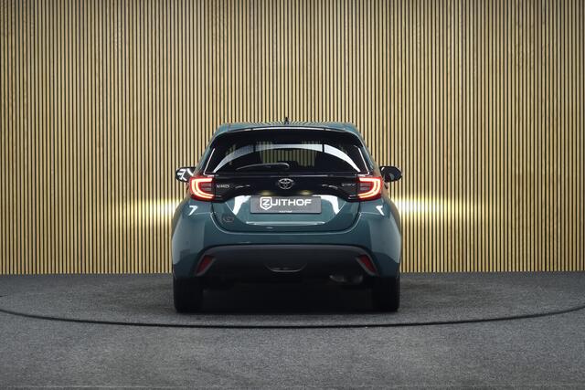 Toyota YARIS 1.5 Hybrid 115 Dynamic + Comfort Pack | Adaptive-cruise | Apple Carplay & Android Auto | Parkeerhulp | Camera | Clima | Maps Navigatie | Keyless | Stoel & Stuurverwarming | All-season Banden