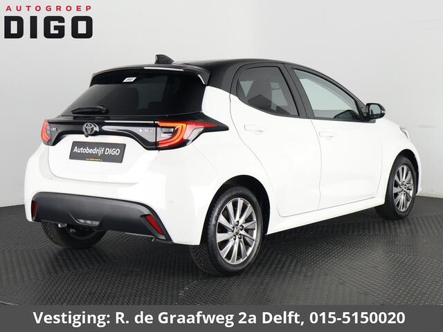 Toyota YARIS 1.5 Hybrid 115 Dynamic Luxury Bi-Tone | Stuur- & Stoelverwarming | Parkeersensoren | Adaptieve Cruise Control | BSM