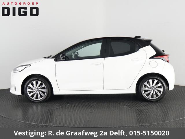 Toyota YARIS 1.5 Hybrid 115 Dynamic Luxury Bi-Tone | Stuur- & Stoelverwarming | Parkeersensoren | Adaptieve Cruise Control | BSM