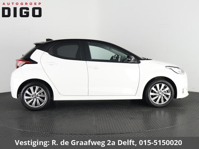Toyota YARIS 1.5 Hybrid 115 Dynamic Luxury Bi-Tone | Stuur- & Stoelverwarming | Parkeersensoren | Adaptieve Cruise Control | BSM