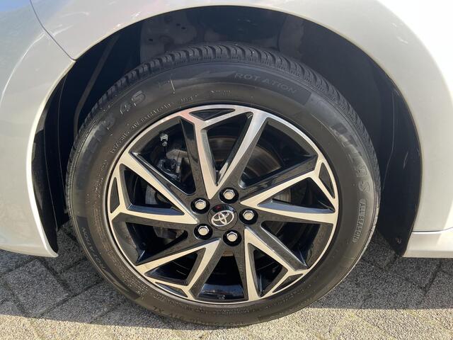 Toyota YARIS 1.5 Hybrid Style | All-in prijs | Automaat | Stoel/Stuurverwarming | Camera | HUD |