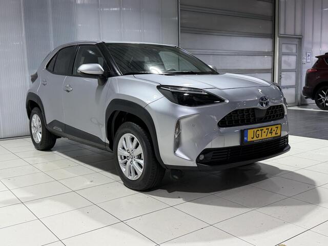 Toyota YARIS Cross 1.5 Hybrid Dynamic edition | Parkeersensoren voor + achter | 4seizoen banden | Privacy glass | Apple Carplay & Android Auto | Navigatie