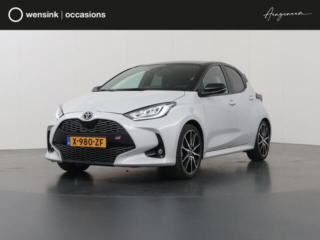Toyota YARIS 1.5 Hybrid GR Sport | Panoramadak | Navigatie | HUD | BLIS | Stoelverwarming | Parkeercamera |