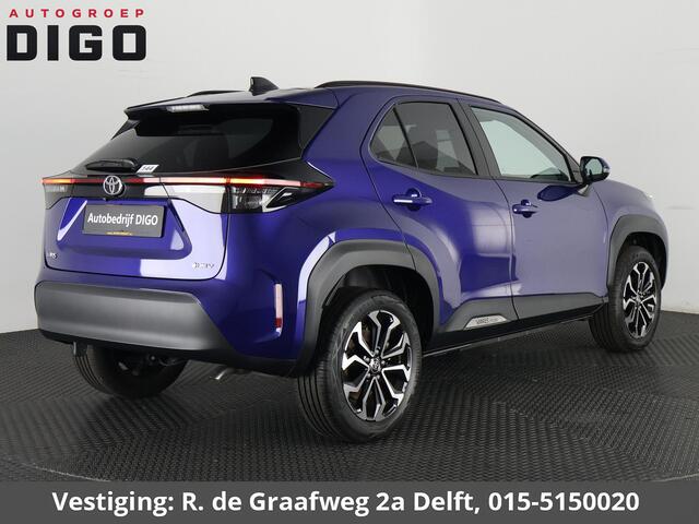 Toyota YARIS Cross 1.5 Hybrid 115 Dynamic Luxury | Stuur- & Stoelverwarming | Apple Carplay & AndroidAUTO | Camera | Privacy Glass |
