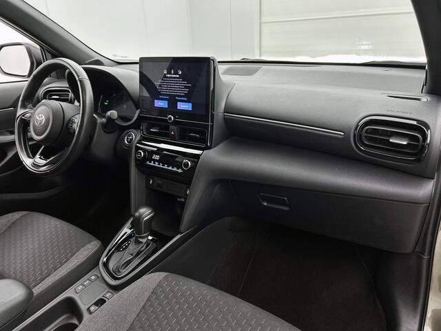 Toyota YARIS Cross 1.5 Hybrid 115 First Edition + | BTW voertuig | Stoel+stuurverwarming | Parkeersensoren voor+achter | Navigatie | Apple CarPlay/Android Auto | Cruise Control Adaptive | Achteruitrijcamera | Bluetooth |
