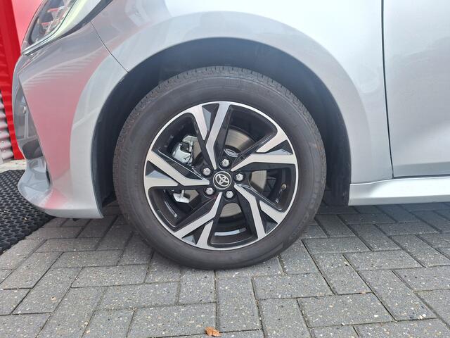 Toyota YARIS 1.5 Hybrid 115 Dynamic met Comfort Pack