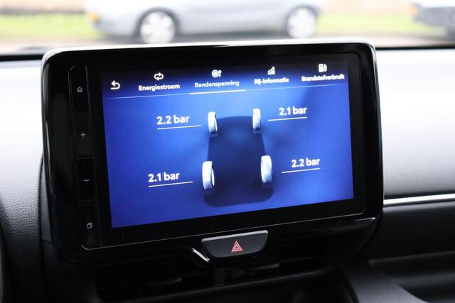 Toyota YARIS 1.5 Hybrid 115 Dynamic Limited Parkeersensoren, Stoelverwarming, Apple Carplay / Android Auto.