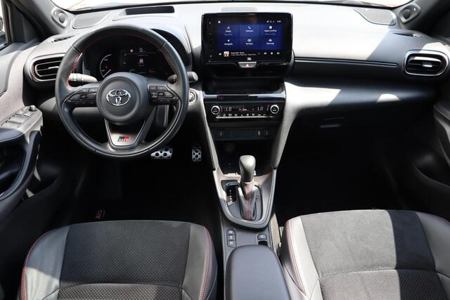 Toyota YARIS Cross 1.5 Hybrid GR Sport, Panodak, Trekhaak