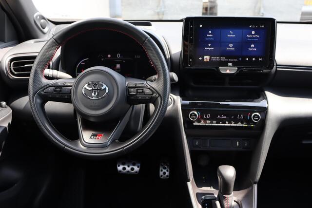 Toyota YARIS Cross 1.5 Hybrid GR Sport, Panodak, Trekhaak