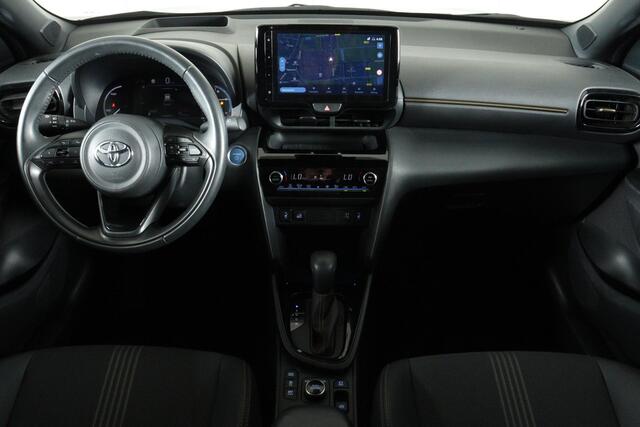 Toyota YARIS Cross 1.5 Hybrid Adventure AWD, Treeplanken
