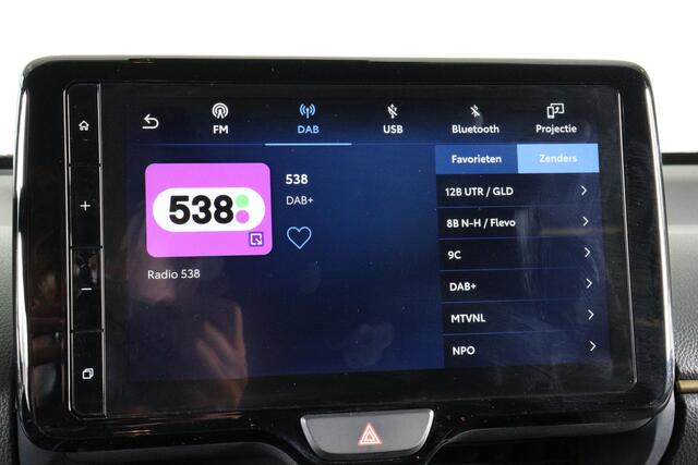 Toyota YARIS Cross 1.5 Hybrid Adventure AWD, Treeplanken