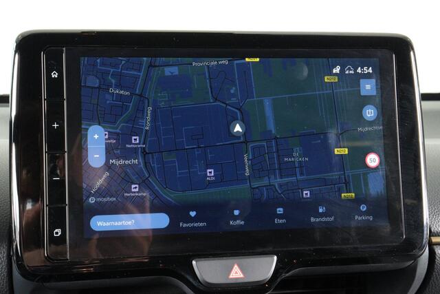 Toyota YARIS Cross 1.5 Hybrid Adventure AWD, Treeplanken