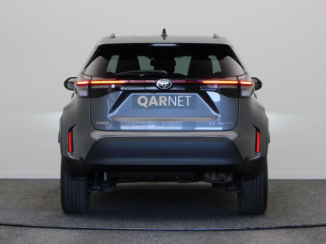 Toyota YARIS Cross 1.5 Hybrid 115 Dynamic | Stoelverwarming | Stuurwielverwarming | Apple Carplay & Android Auto |
