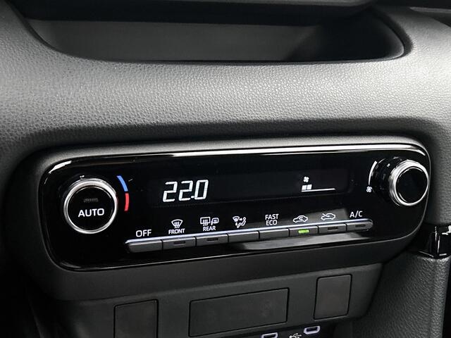 Toyota YARIS 1.5 Hybrid 115 Active Demo