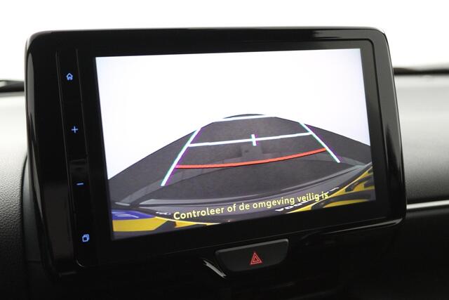 Toyota YARIS Cross 1.5 Hybrid Dynamic | Stuur en Stoelverwarming | Trekhaak | Navigatie |