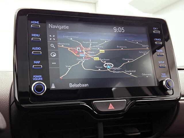 Toyota YARIS Cross 1.5 Hybrid Executive + | Panoramadak | LED Matrix | Head-Up | 360 Camera | Dodehoek detectie | Stoel+stuurverwarming | Elektrische achterklep | Parkeersensoren voor+achter | Navigatie | Apple CarPlay/Android A