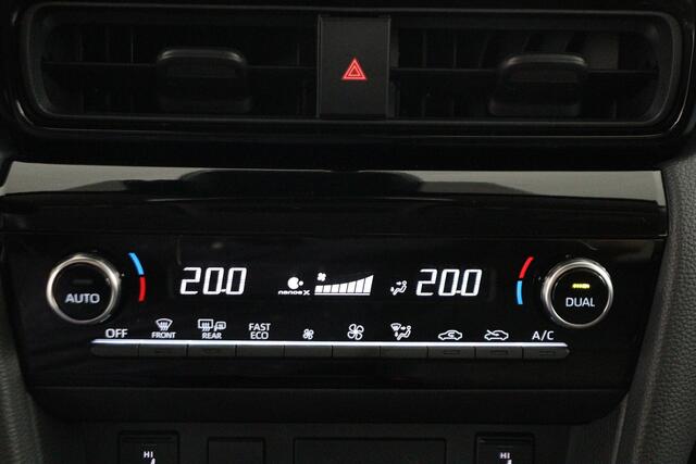 Toyota YARIS Cross 1.5 Hybrid 130 Executive | Premium Pack | Apple Carplay/Android Auto | parkeer sensoren v/a |