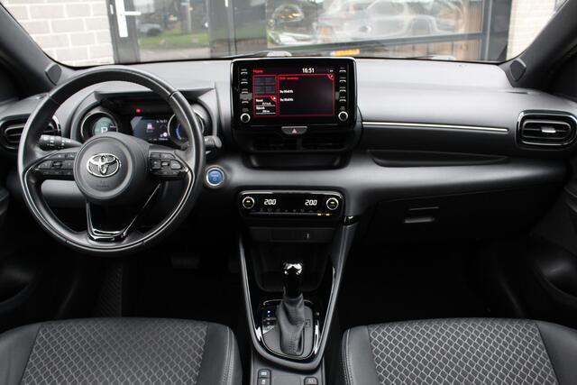 Toyota YARIS 1.5 Hybrid Executive / Bi Tone / Keyless / Carplay