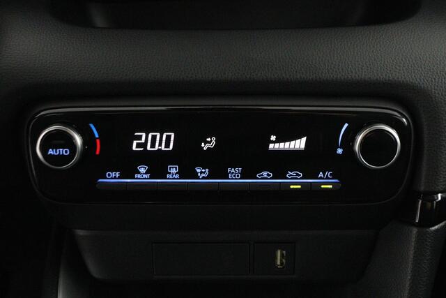 Toyota YARIS 1.5 Hybrid First Edition | Navigatie | Climaat control | Apple Carplay/Android Auto |