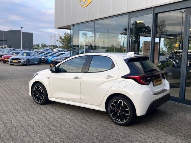 Toyota YARIS 1.5 Hybrid Sport - Navi/Applcarplay/Android auto - camera - LM 17