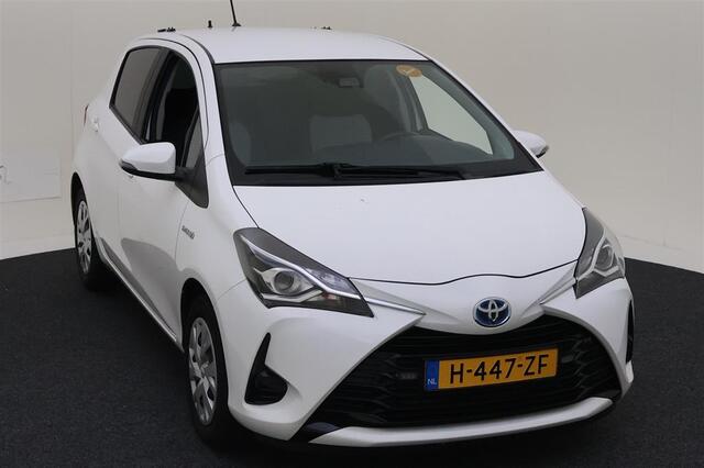 Toyota YARIS 1.5 Hybrid Active / Navigatie / Camera / CARLUX