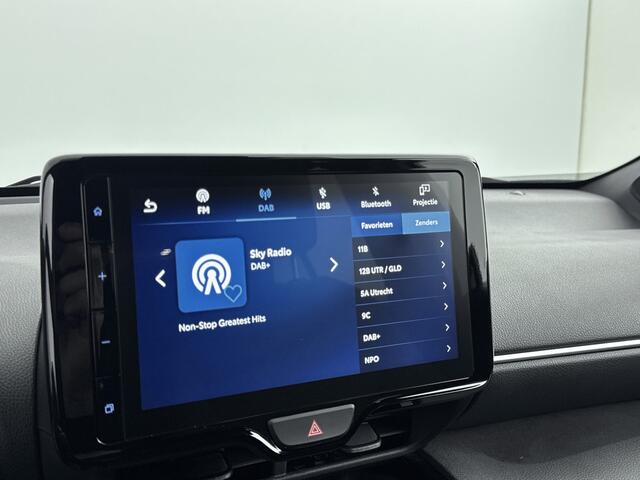 Toyota YARIS Cross 1.5 Hybrid First Edition | Dealer onderhouden | Navigatie | Apple CarPlay/Android Auto | Cruise Control Adaptive | Achteruitrijcamera | Bluetooth |