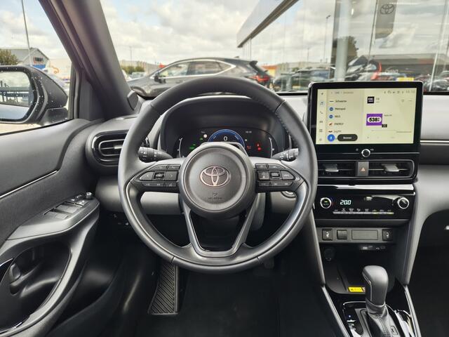 Toyota YARIS Cross 1.5 Hybrid 130 First Edition | Comfort Pack | Sensoren v/a | Stoelverw