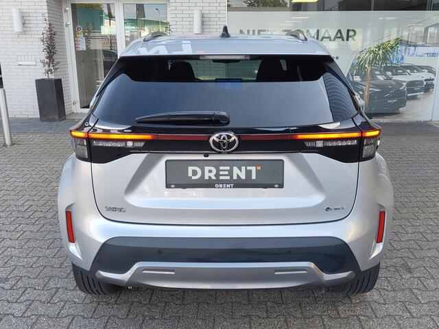 Toyota YARIS Cross 1.5 Hybrid 130 Executive | Sensoren v/a | El. Acterklep | Half Leder