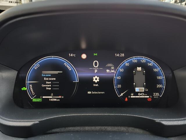 Toyota YARIS Cross 1.5 Hybrid 130 Executive | Sensoren v/a | El. Acterklep | Half Leder