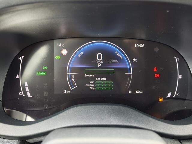 Toyota YARIS Cross 1.5 Hybrid 130 First Edition | Comfort Pack | Sensoren v/a | Stoelverw