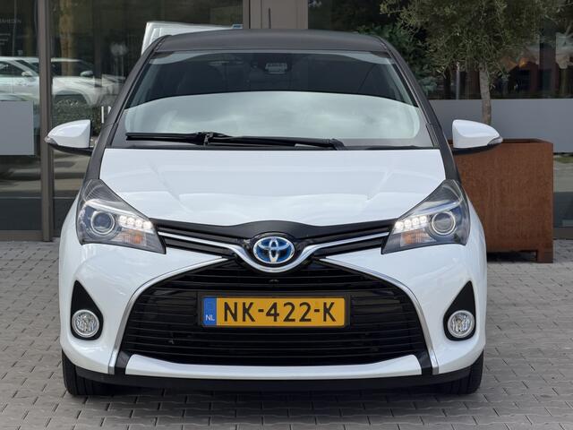 Toyota YARIS 1.5 Hybrid Trend Bi-Tone | Leer | Navigatie | LM Velgen