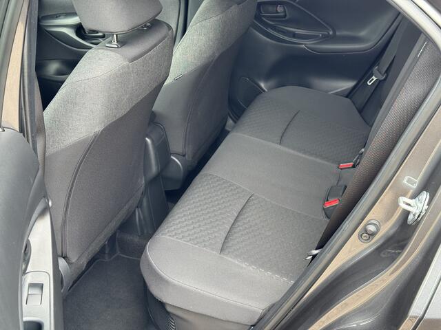 Toyota YARIS Cross 1.5 Hybrid 115 Dynamic Rijklaar incl. 12 maanden BOVAG-garantie | Camera | Stoelverwarming | Apple Carplay/Android auto | Adaptive Cruise Control |