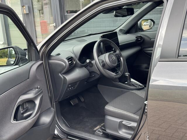 Toyota YARIS Cross 1.5 Hybrid 115 Dynamic Rijklaar incl. 12 maanden BOVAG-garantie | Camera | Stoelverwarming | Apple Carplay/Android auto | Adaptive Cruise Control |