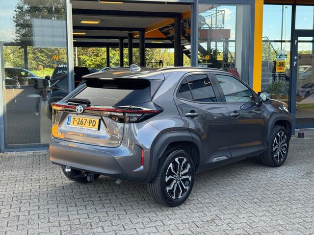 Toyota YARIS 1.5 Hybrid Dynamic - Navi - stoelverwarming - camera