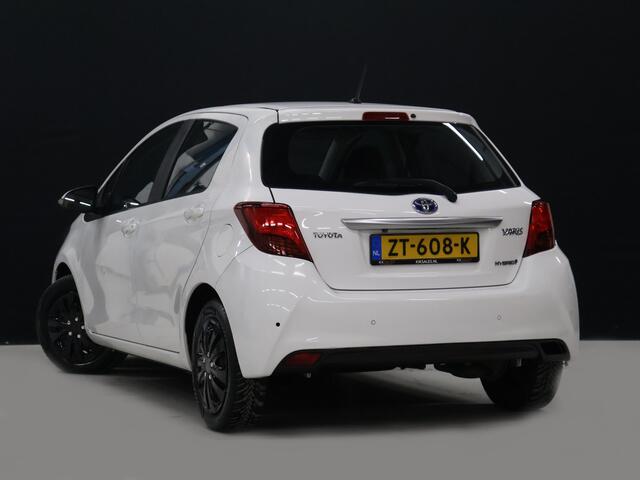 Toyota YARIS 1.5 Hybrid Trend [CRUISE CONTROL, ACHTERUITRIJCAMERA, PDC V+A, NAVIGATIE, CLIMATE CONTROL, LEDERENSTUUR, BLUETOOTH, LED, NIEUWSTAAT]