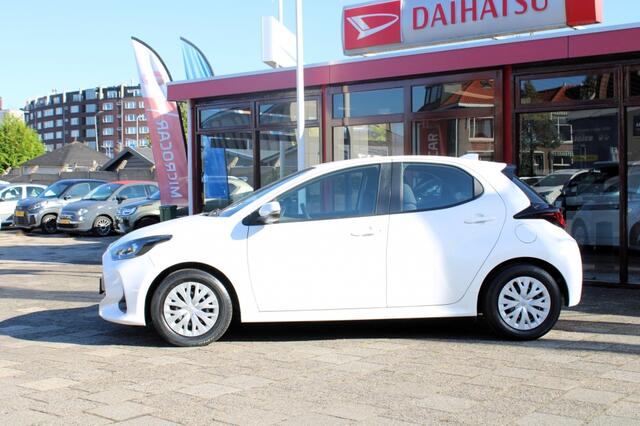 Toyota YARIS 1.5 Hybrid Active – foto 2