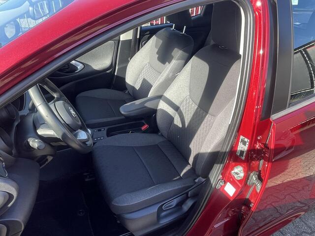 Toyota YARIS 1.5 Hybrid Dynamic