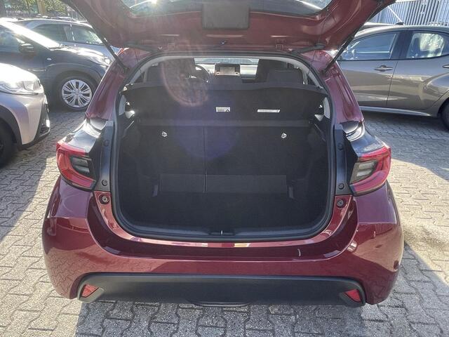 Toyota YARIS 1.5 Hybrid Dynamic