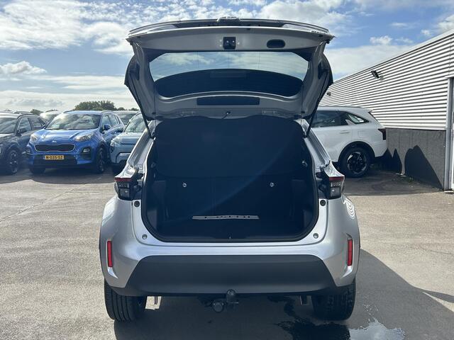 Toyota YARIS Cross 1.5 Hybrid Dynamic Trekhaak, 1e eign. Nederlandse auto, Navigatie, Smart Key, Privacy glass, LED, Lichtmetalen velgen, Achteruitrijcamera – foto 8
