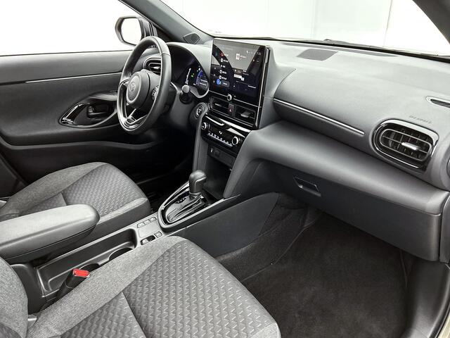 Toyota YARIS Cross 1.5 Hybrid 115 First Edition | Comfort Pack |