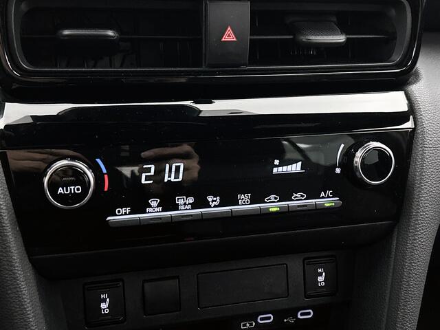 Toyota YARIS Cross 1.5 Hybrid 115 First Edition | Comfort Pack |