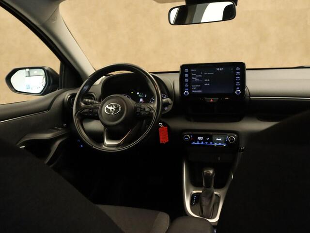 Toyota YARIS 1.5 Hybrid Active - ACHTERUITRIJCAMERA - CLIMATE CONTROL - APPLE CARPLAY/ANDROID AUTO - BLUETOOTH TELEFOON VOORBEREIDING - ADAPTIEVE CRUISE CONTROL - RADIO - LICHTMETALEN VELGEN
