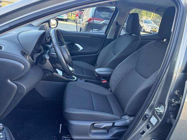 Toyota YARIS 1.5 Hybrid 115 Comfort **APPLE CARPLAY/ ADAPTIVE CRUISE CONTROL/ CLIMATE CONTROL**