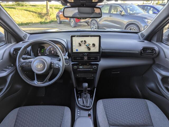 Toyota YARIS Cross 1.5 Hybrid 115 Dynamic Plus | Stoel- stuurverwarming | Keyless | Camera | ACC | 10,5" Multimedia – foto 3