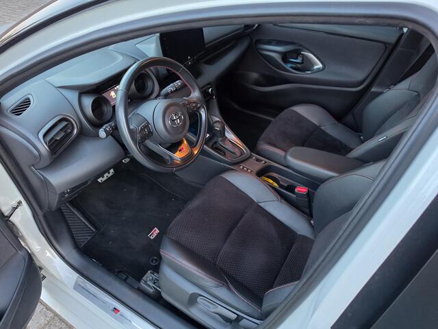 Toyota YARIS 1.5 Hybrid GR Sport JBL